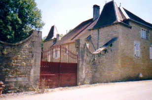 Entrée de la maison natale à Bréry